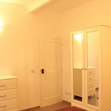 Papaya Suites بيت ضيافة