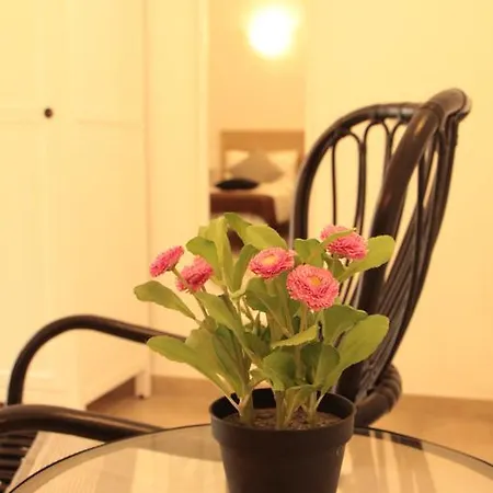 Papaya Suites بيت ضيافة سانت جوليان