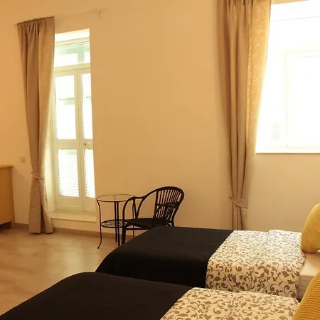 Papaya Suites *