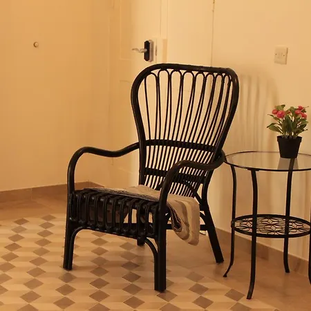 Papaya Suites بيت ضيافة سانت جوليان