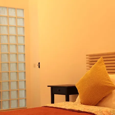 Papaya Suites