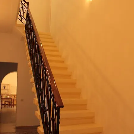 Papaya Suites بيت ضيافة