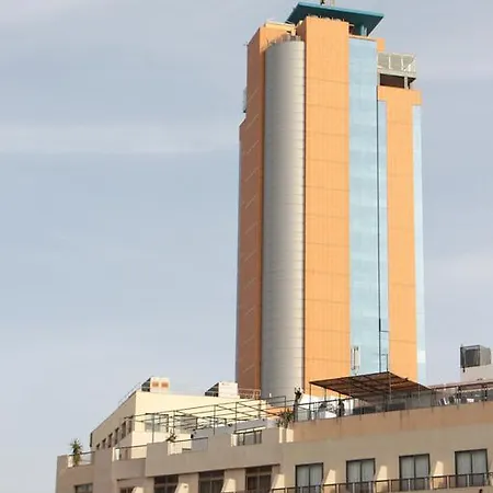 Papaya Suites