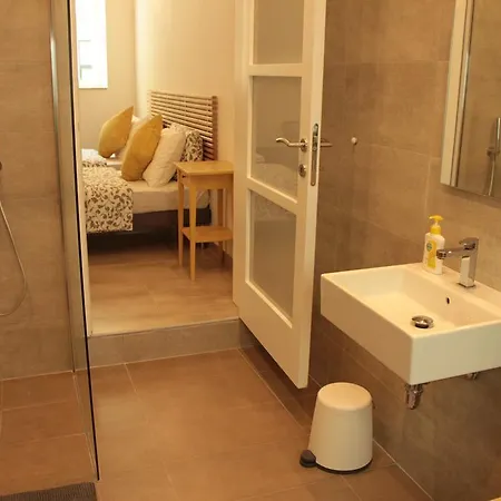 بيت ضيافة Papaya Suites
