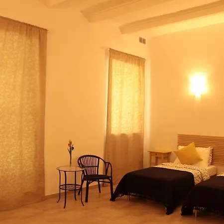 بيت ضيافة Papaya Suites *